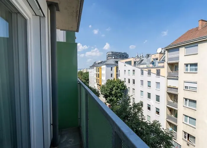 Stylish 1Br Escape, City Quick By Hm